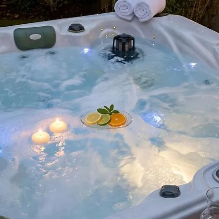 The Of The Vines Pool & Jacuzzi Dom wakacyjny